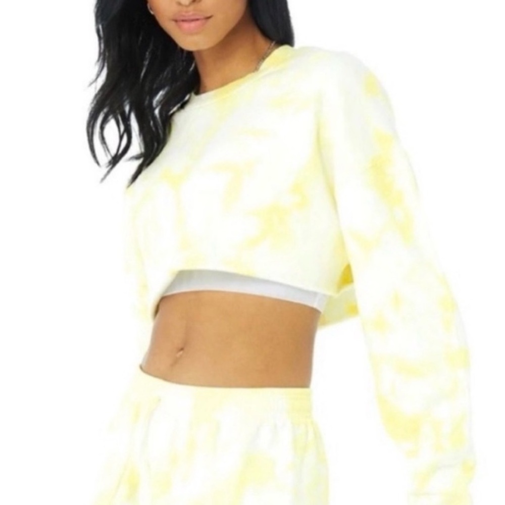 ALO Yoga Yellow Tie-Dye Cropped Sweatshirt